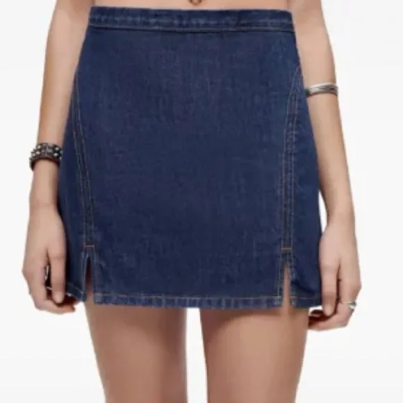 Re/Done  Split Front Denim Jean Mini Skirt in Fortuna Wash Womens size 26 - Picture 11 of 12
